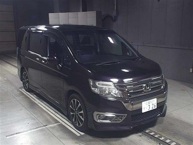 5003 HONDA STEP WAGON RK5 2014 г. (JU Gifu)